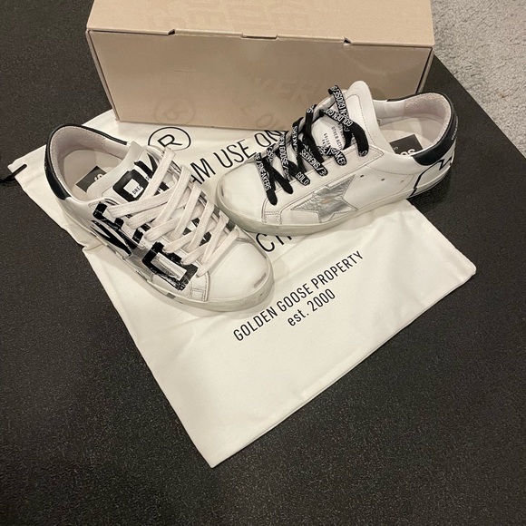Golden goose special edition superstar sneaker lover sneakers. - Picture 2 of 8
